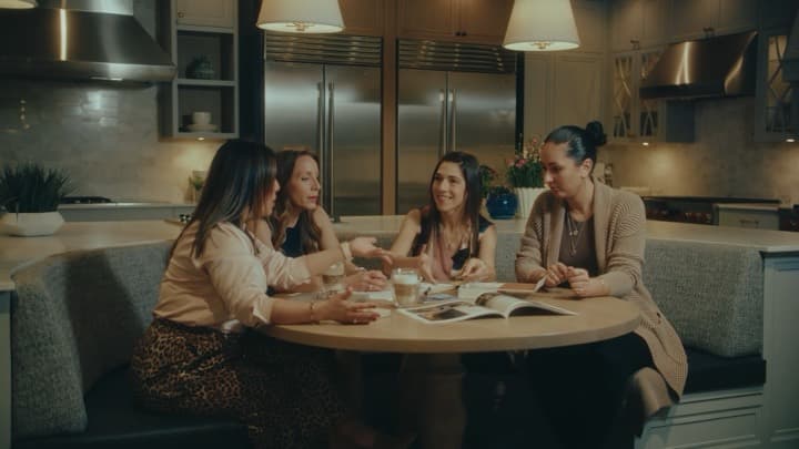 The Ultimate Wingwomen