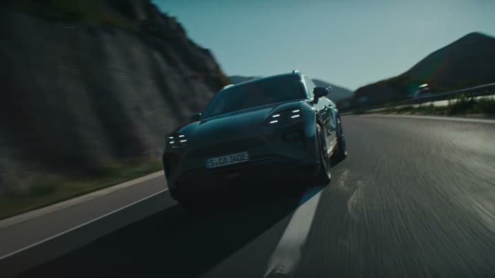 Porsche Porsche Cayenne Electric 00032
