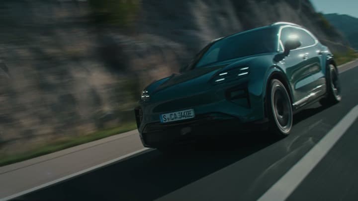 Porsche Porsche Cayenne Electric 00033